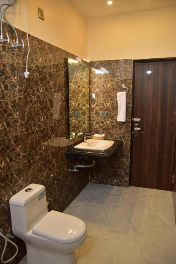 מנדרמוני Grand Beach Resort מראה חיצוני תמונה