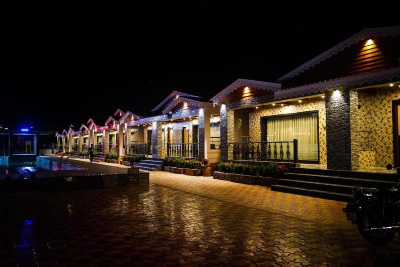 מנדרמוני Grand Beach Resort מראה חיצוני תמונה